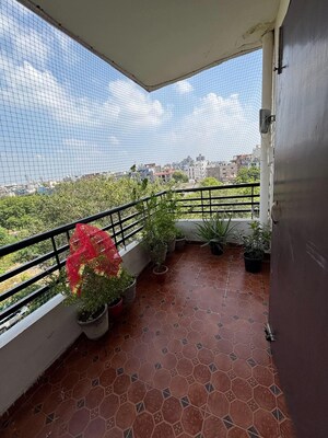 Balcony in 4 BHK Builder Floor at AS Tower, Sector 45 – for Rent