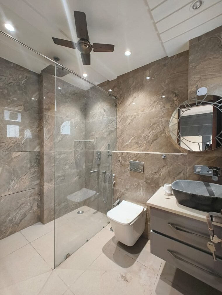 Bathroom, greater kailash i 3 Bedroom 1850 Sq.Ft. Apartment In Greater Kailash I Delhi 9499973