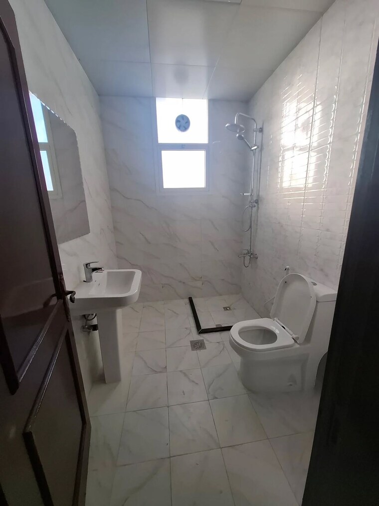 Bathroom, gulmohar-chs-kurla-east 2 Bedroom 650 Sq.Ft. Apartment In Kurla East Mumbai 9499983