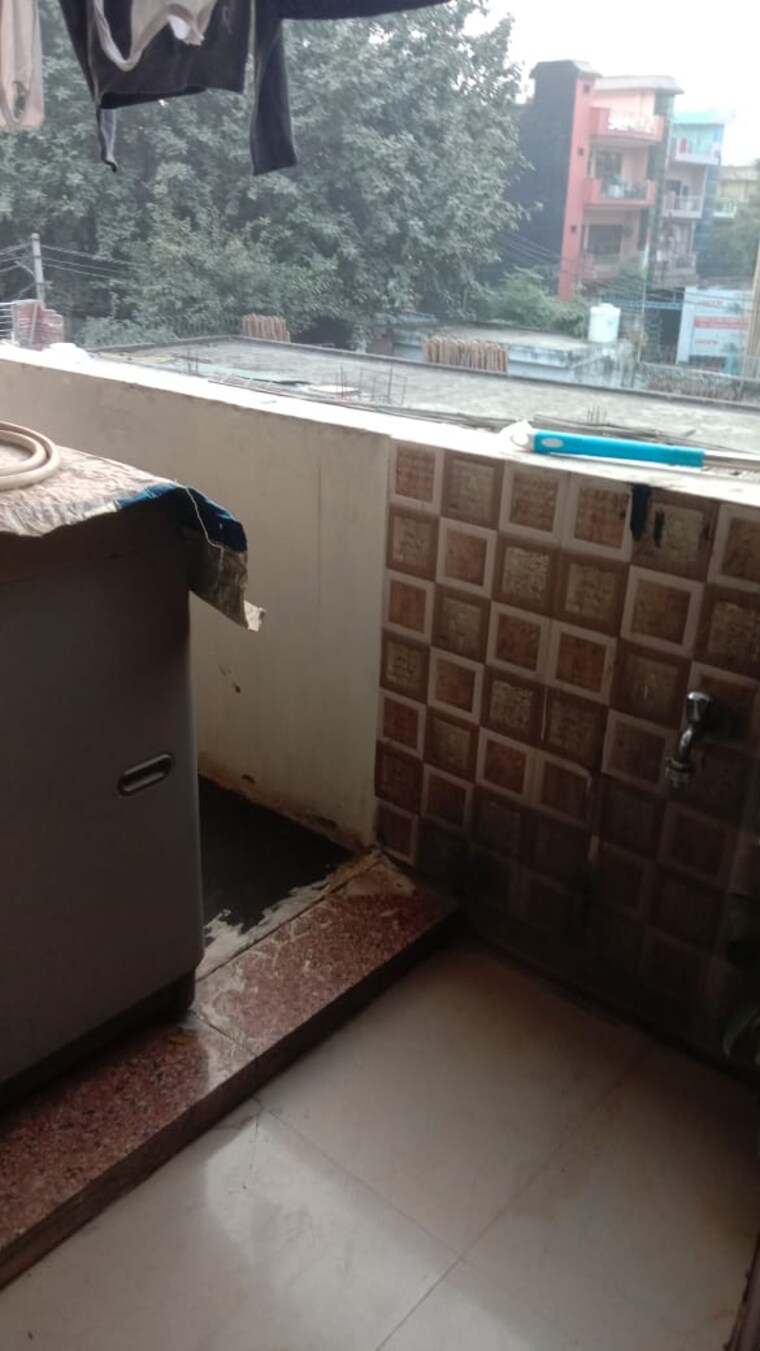 Balcony, patel nagar 3 2 Bedroom 75 Sq.Yd. Builder Floor In Patel Nagar 3 Ghaziabad 9499996