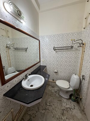  2 BHK Builder Floor at Kalkaji – for Rent