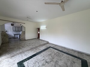 2 BHK Builder Floor For Rent in Kalkaji