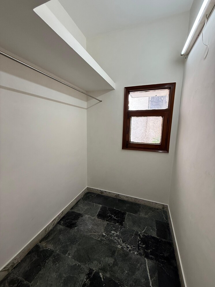 Room, kalkaji 2 Bedroom 1800 Sq.Ft. Builder Floor In Kalkaji Delhi 9499993