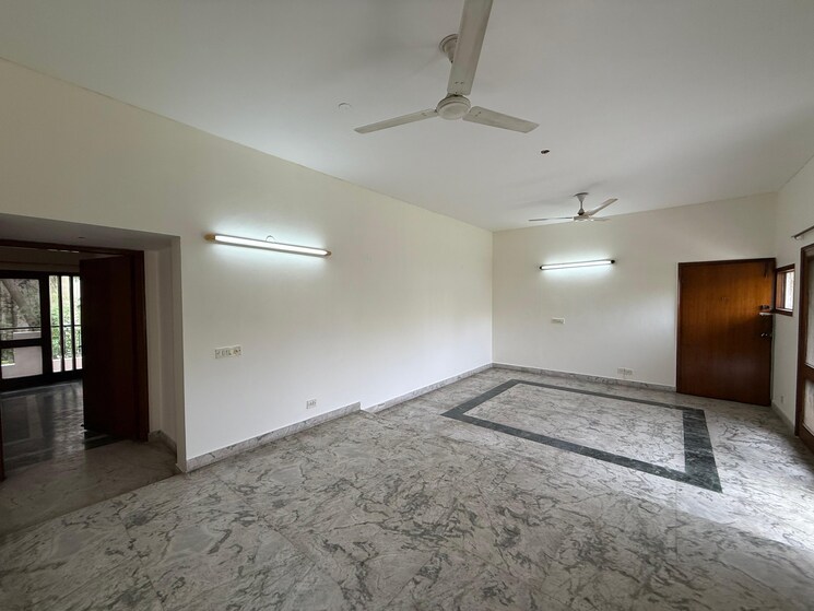 Room, kalkaji 2 Bedroom 1800 Sq.Ft. Builder Floor In Kalkaji Delhi 9499993