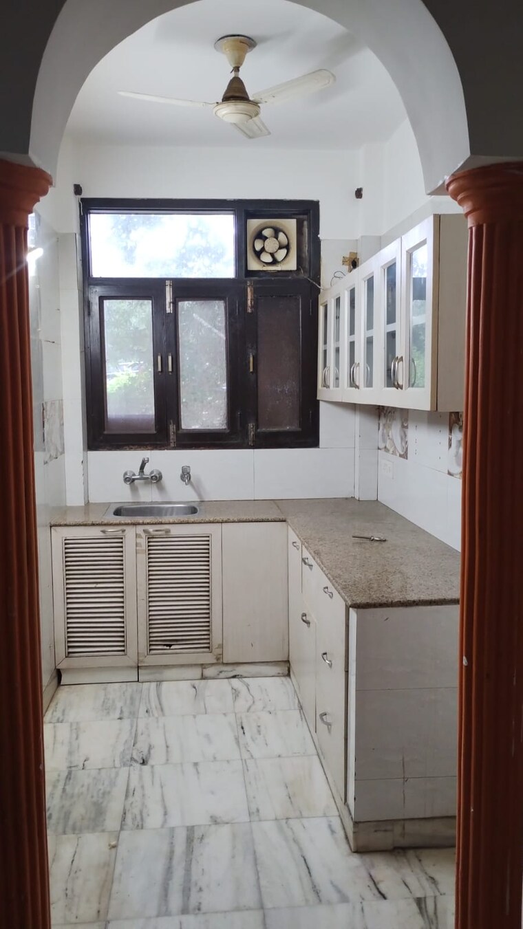 Kitchen, sector 54 1 Bedroom 600 Sq.Ft. Builder Floor In Sector 54 Gurgaon 9499992