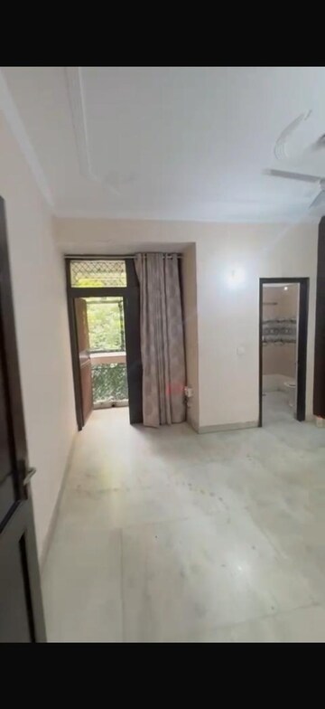 Room in 2 BHK Builder Floor at Kalkaji – for Rent