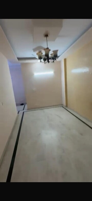 Room in 2 BHK Builder Floor at Kalkaji – for Rent
