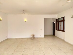 Living Room in 2.5 BHK Builder Floor at Greater Kailash ii – for Rent