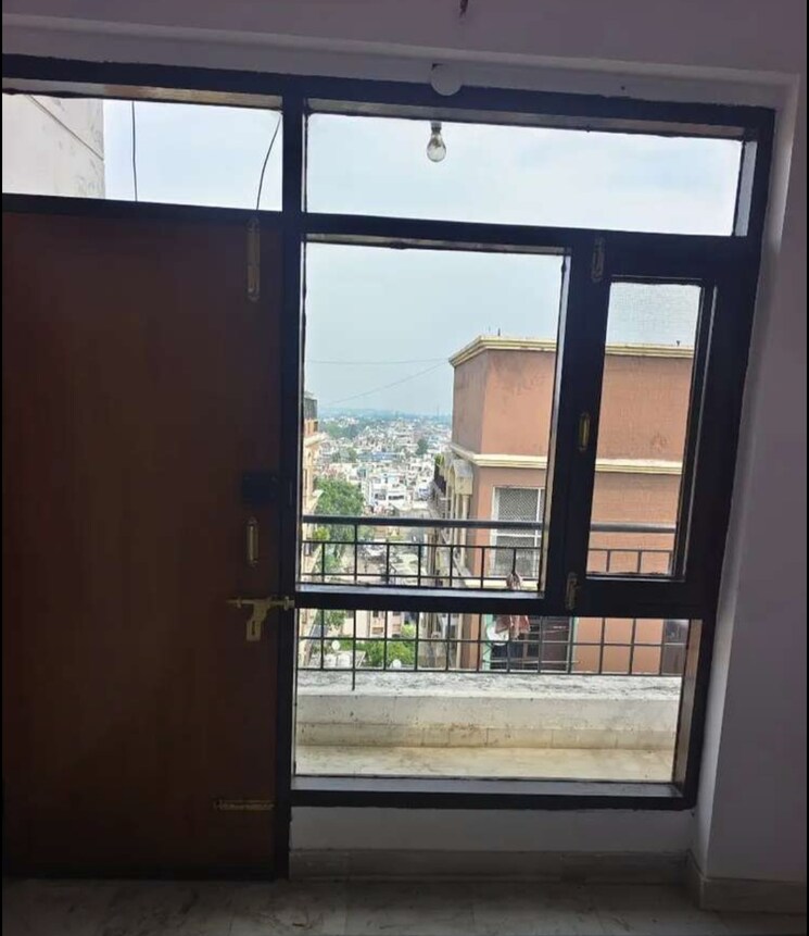 Kitchen, hazratganj 2 Bedroom 1400 Sq.Ft. Apartment In Hazratganj Lucknow 9500014