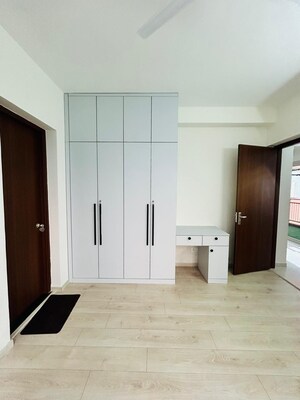 Room in 3 BHK Apartment at Shapoorji Pallonji Joyville Phase 3, Sector 102 – for Rent