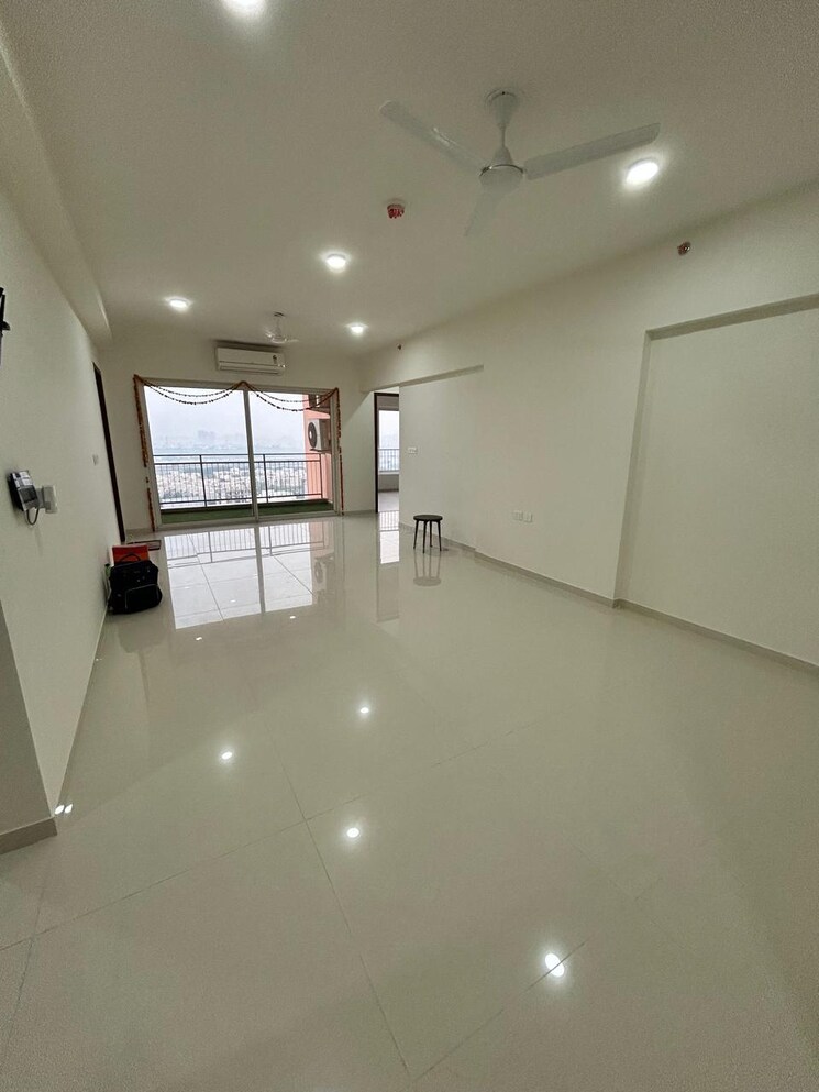 Room, shapoorji-pallonji-joyville-phase-3 3 Bedroom 1852 Sq.Ft. Apartment In Sector 102 Gurgaon 9500027