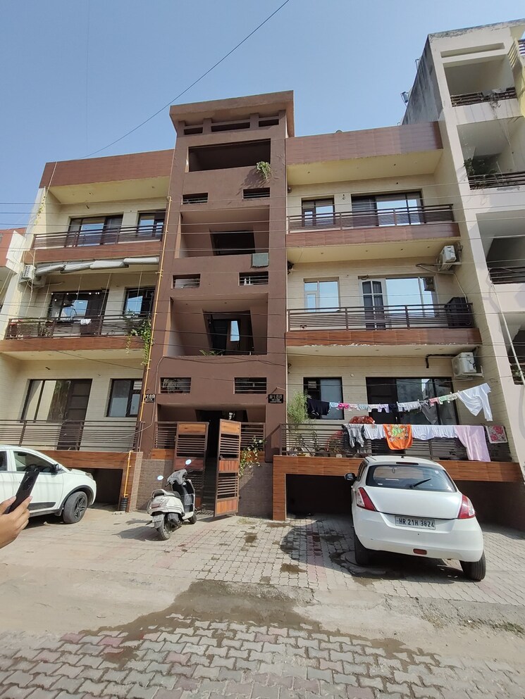 Exterior View, motia-royal-citi-phase-1 3 Bedroom 1450 Sq.Ft. Apartment In Lohgarh Zirakpur 9500033