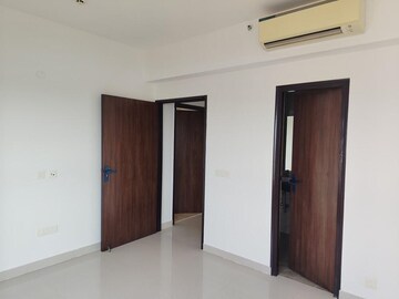 Room in 3.5 BHK Apartment at Adani Oyster Greens, Sector 102 – for Rent