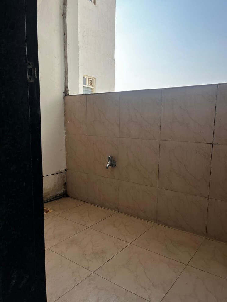Bathroom, marunji 2 Bedroom 980 Sq.Ft. Apartment In Marunji Pune 9500063