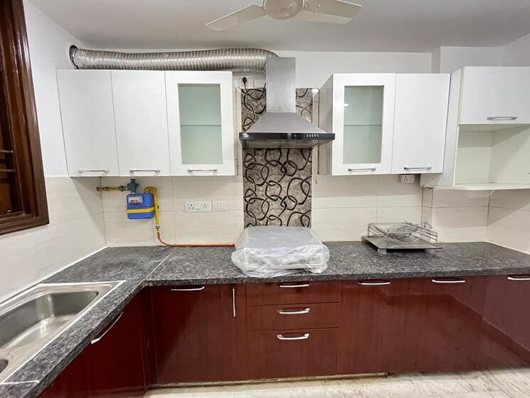 Kitchen, panchsheel enclave 3 Bedroom 300 Sq.Yd. Builder Floor In Panchsheel Enclave Delhi 9500073