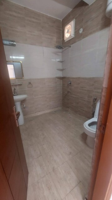 Bathroom in 3.5 BHK Apartment at Saket – for Rent