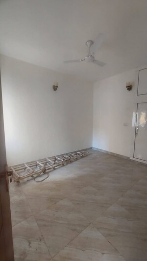 3.5 BHK Apartment For Rent in Saket
