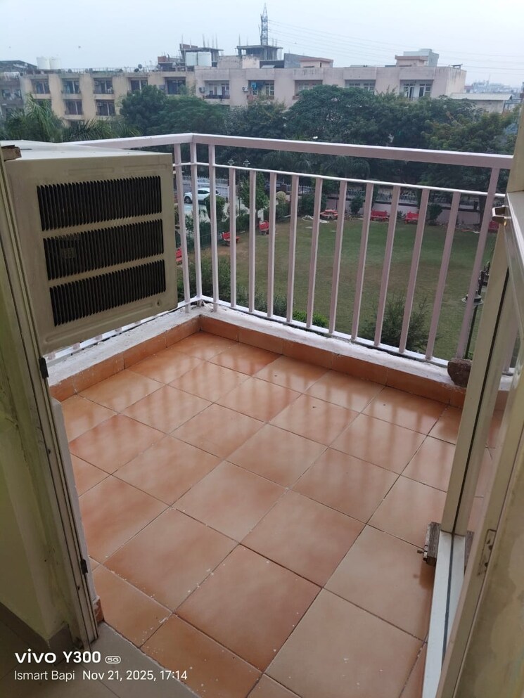 Balcony, maxworth-premier-urban 3.5 Bedroom 1930 Sq.Ft. Apartment In Sector 15 Gurgaon 9500156