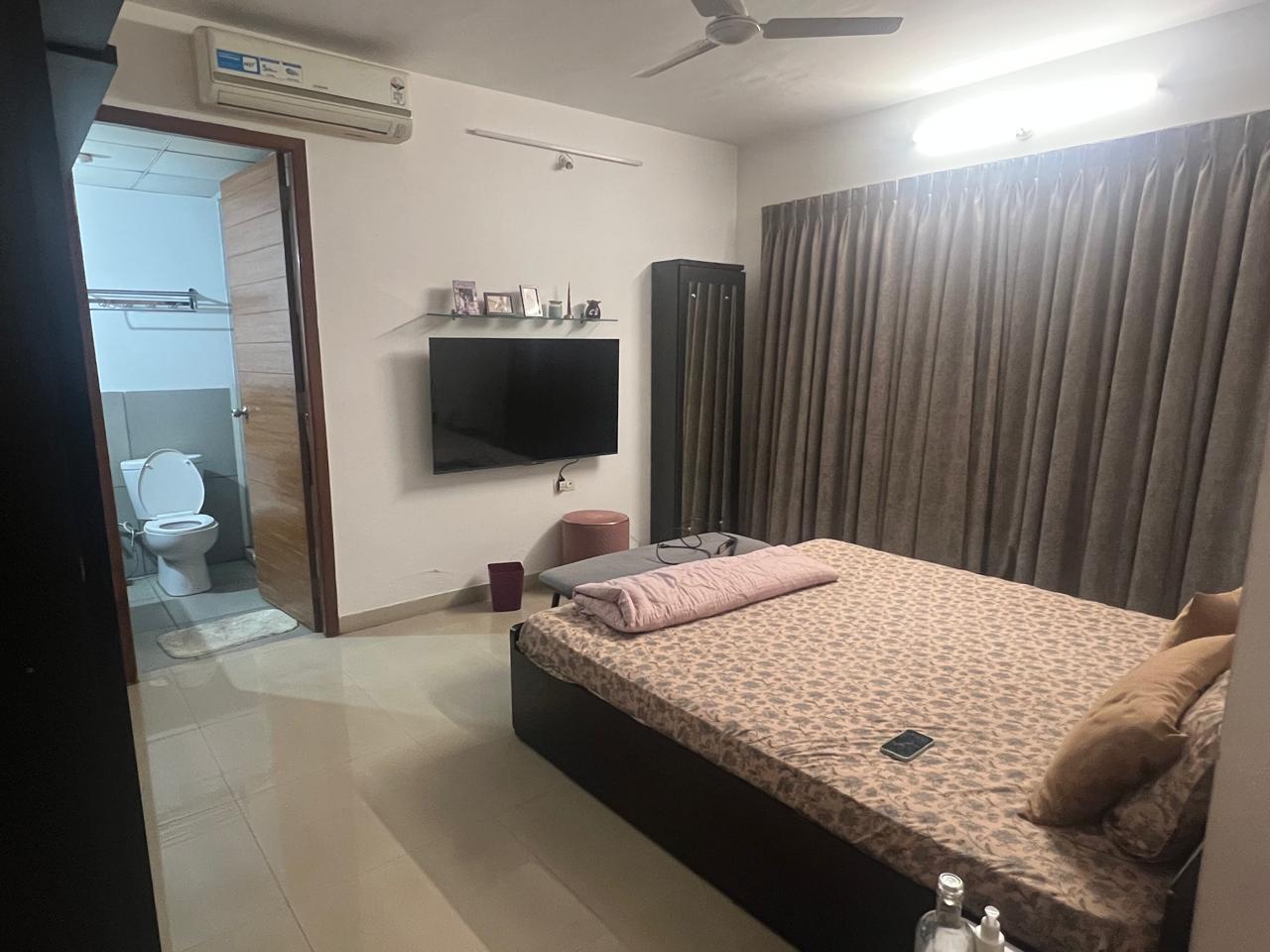 2 BHK Apartment For Rent in Marvel Cascada