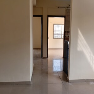 Room in 2 BHK Apartment at Kumar Padmalaya, Aundh – for Rent