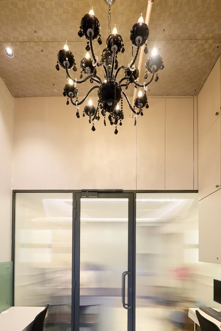 Room, icf-house Commercial Office Space 7200 Sq.Ft. In Sakinaka Mumbai 9500189