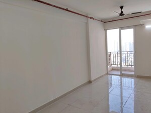 2 BHK Apartment For Rent in Signature Global Prime, Sector 63a