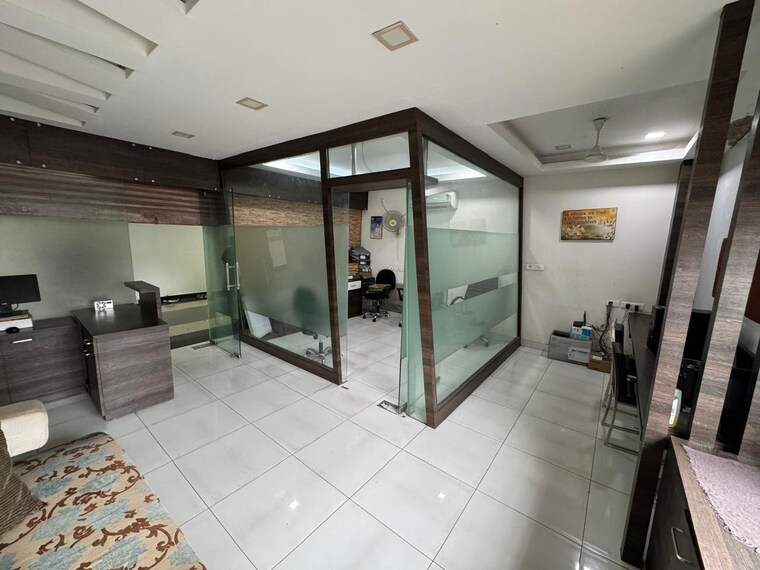  Parking, sevoke road Commercial Office Space in IT/SEZ 650 Sq.Ft. In Sevoke Road Siliguri 9500195