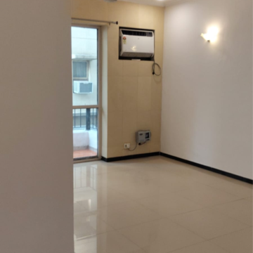 Room in 3 BHK Apartment at Assotech Windsor Greens, Sector 51 – for Rent