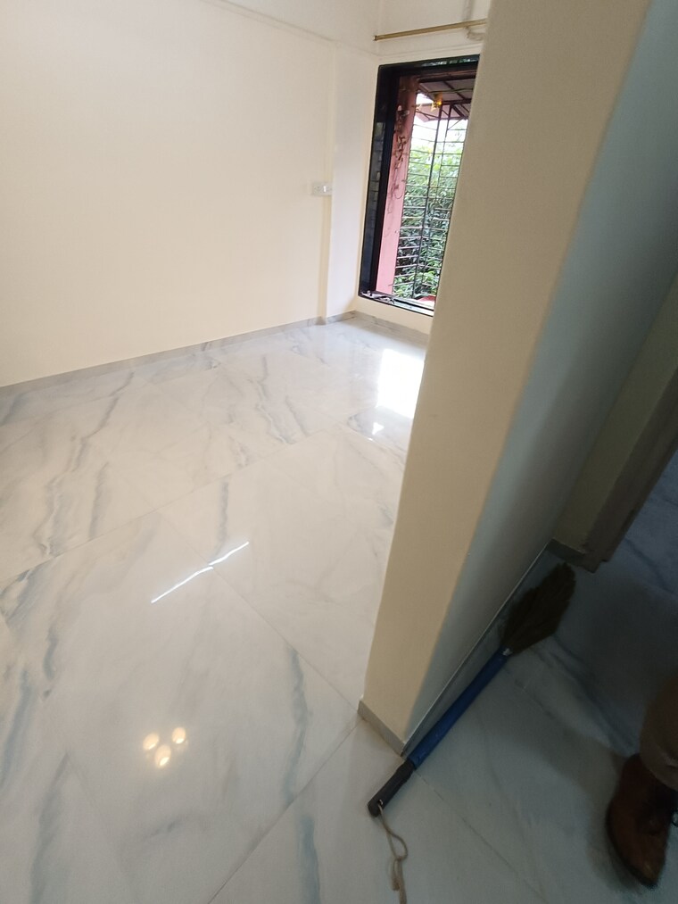 Balcony, icon-guru-sharan 1 Bedroom 500 Sq.Ft. Apartment In Sher E Punjab Colony Mumbai 9500226