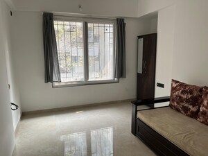 Room in 2 BHK Apartment at LMS Finswell Woods, Viman Nagar – for Rent