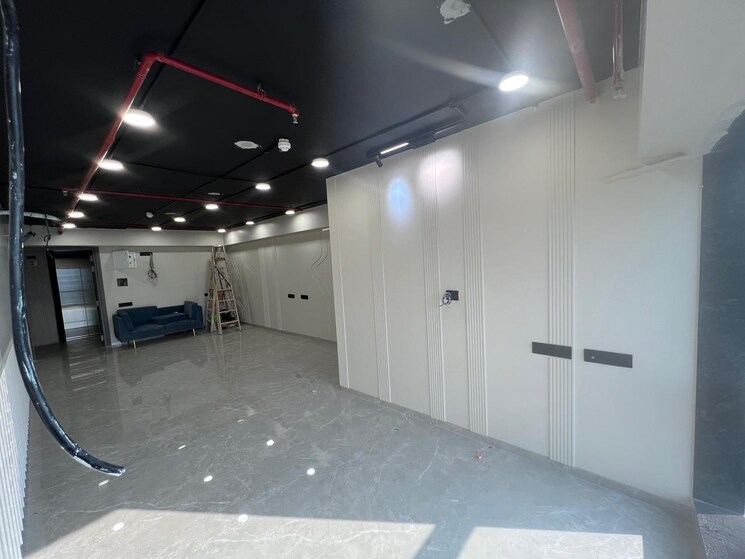 Team Area, gm-amore-edge Commercial Office Space 560 Sq.Ft. In Khar West Mumbai 9500246