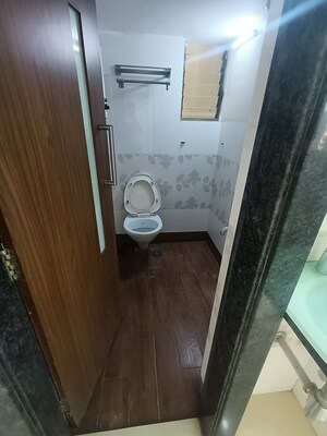 Bathroom in 1 BHK Apartment at Sher E Punjab, Andheri East – for Rent