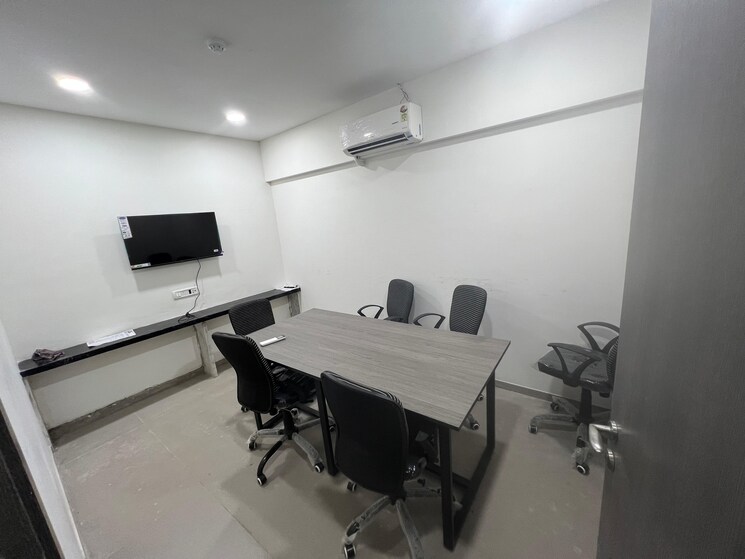 Team Area, gm-amore-edge Commercial Office Space 560 Sq.Ft. In Khar West Mumbai 9500246