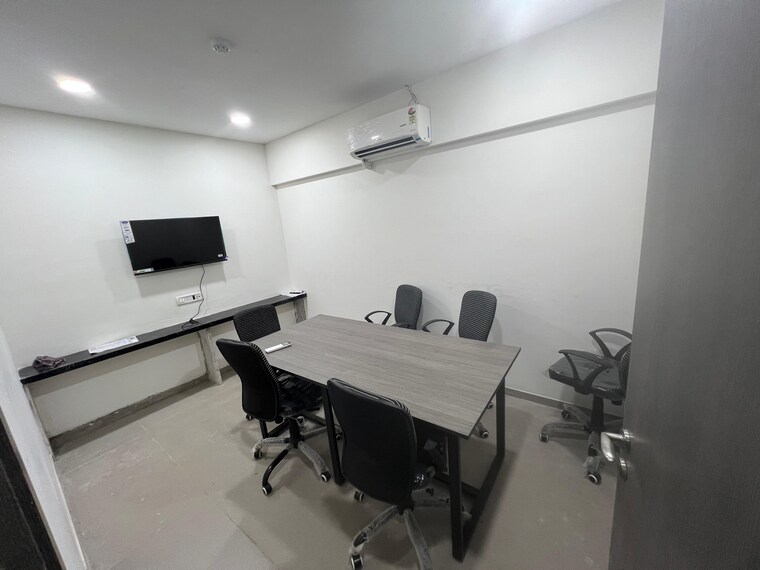 Team Area, gm-amore-edge Commercial Office Space 560 Sq.Ft. In Khar West Mumbai 9500246