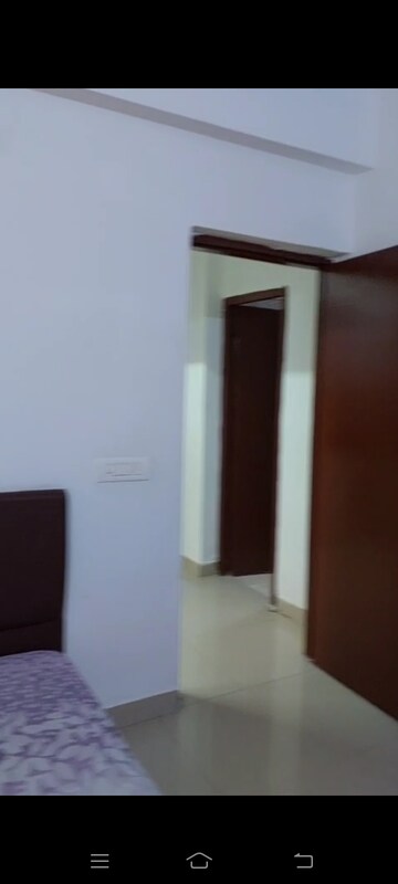 Room in 2 BHK Apartment at Gardenia Gateway, Sector 75 – for Rent