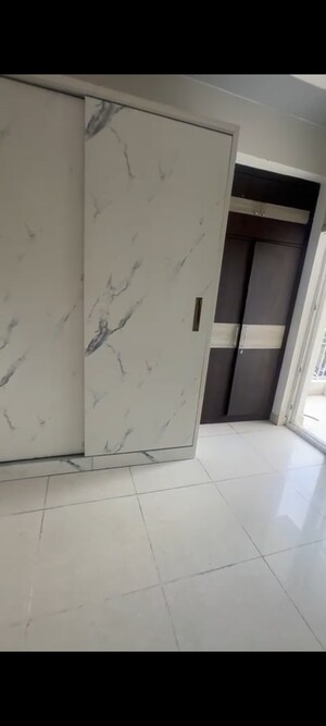 Bathroom in 3 BHK Apartment at Ajnara Grand Heritage, Sector 74 – for Rent