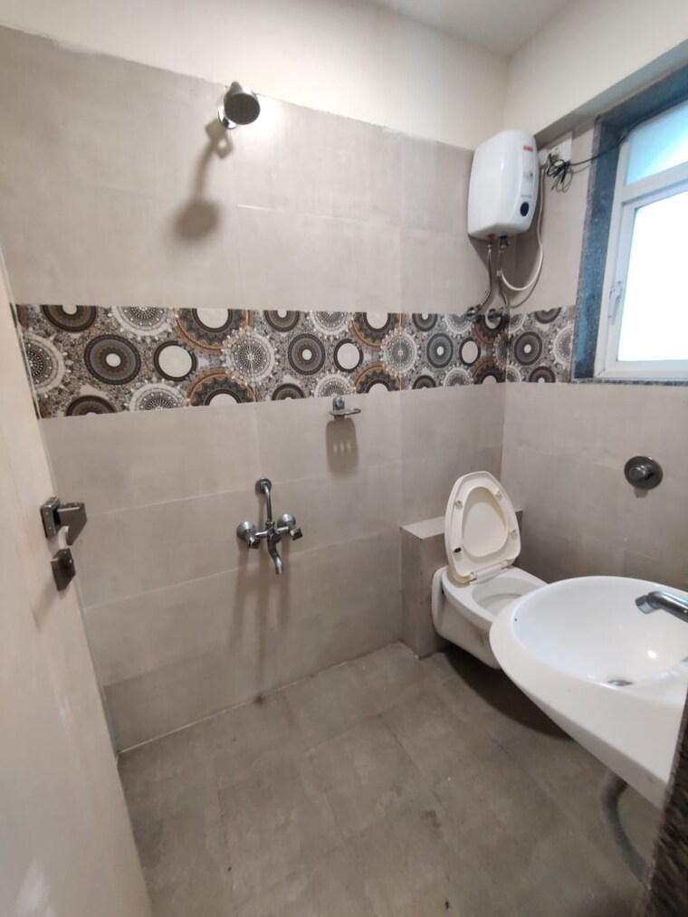 Bathroom, aqua-marine 2 Bedroom 750 Sq.Ft. Apartment In Bandra West Mumbai 9500255