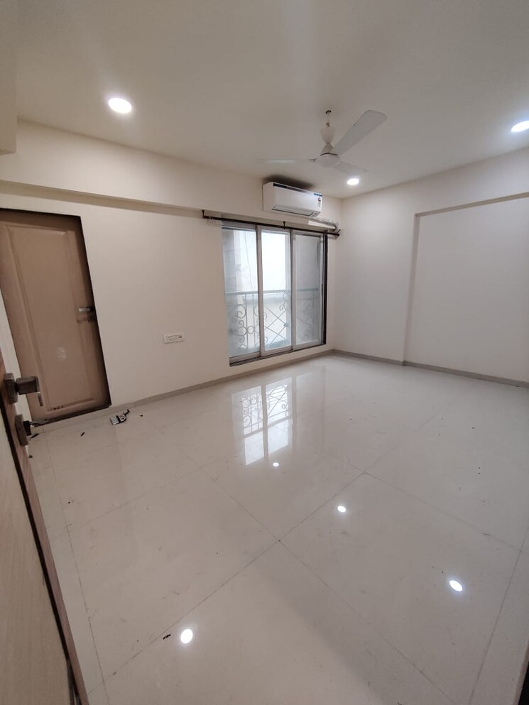 Room, aqua-marine 2 Bedroom 750 Sq.Ft. Apartment In Bandra West Mumbai 9500255