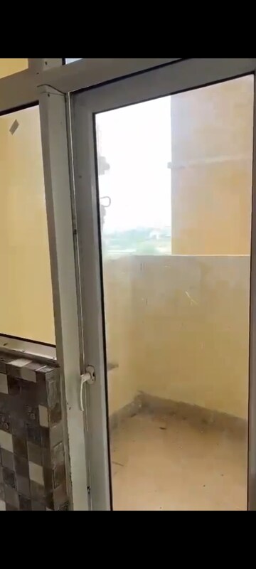 Bathroom in 3 BHK Apartment at Civitech Stadia, Sector 79 – for Rent