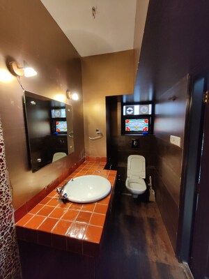 Bathroom in 4 BHK Apartment at Jawaharabad Apartment, Bandra West – for Rent