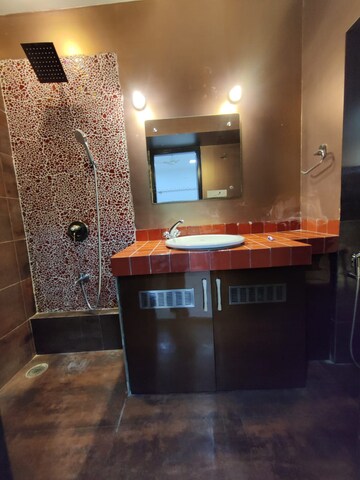  3 BHK Apartment at Jawaharabad Apartment, Bandra West – for Rent