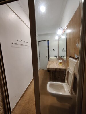 Bathroom in 4 BHK Apartment at Jawaharabad Apartment, Bandra West – for Rent