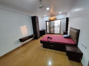 4 BHK Apartment For Rent in Jawaharabad Apartment, Bandra West