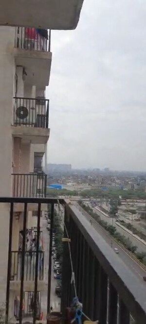3 BHK Apartment – Exterior View View at Gaur City 1st Avenue, Sector 4 Greater Noida - for Rent