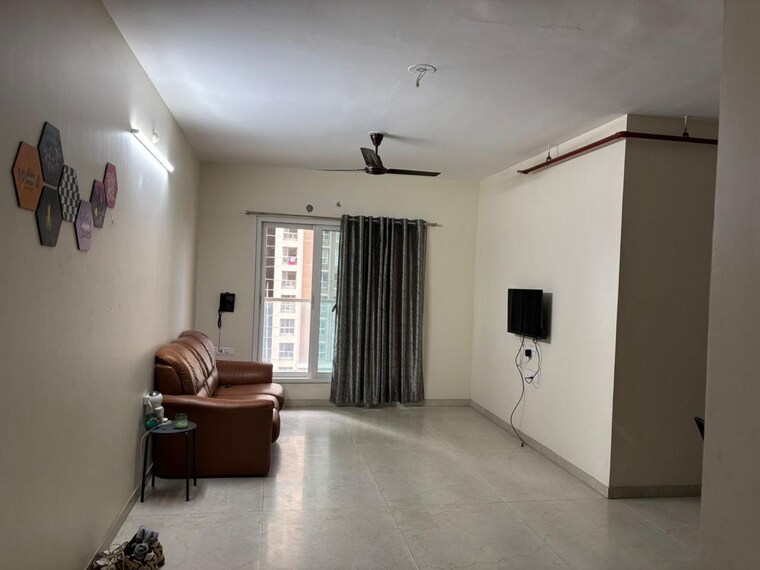 Living Room, dosti-west-county 3 Bedroom 949 Sq.Ft. Apartment In Balkum Pada Thane 9500264