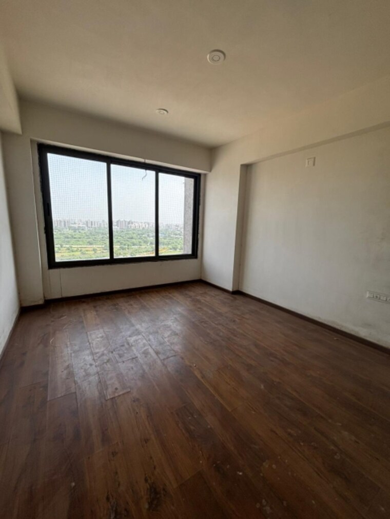 Room, zundal 3 Bedroom 1548 Sq.Ft. Penthouse In Zundal Ahmedabad 9500275