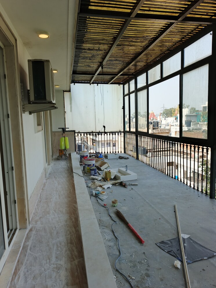 Balcony, jangpura 4 Bedroom 3000 Sq.Ft. Builder Floor In Jangpura Delhi 9500279