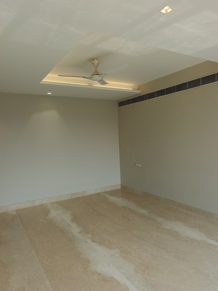 Room, jangpura 4 Bedroom 3000 Sq.Ft. Builder Floor In Jangpura Delhi 9500279