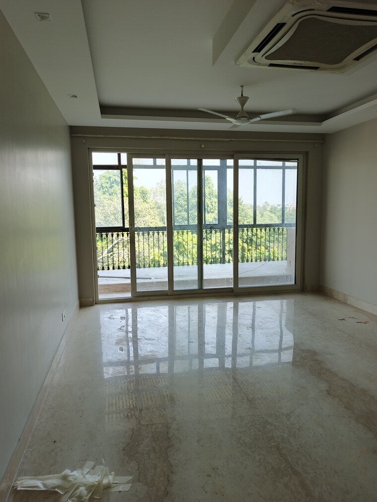 Room, jangpura 4 Bedroom 3000 Sq.Ft. Builder Floor In Jangpura Delhi 9500279