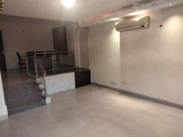 Common Area in 3 BHK Builder Floor at Greater Kailash ii – for Rent